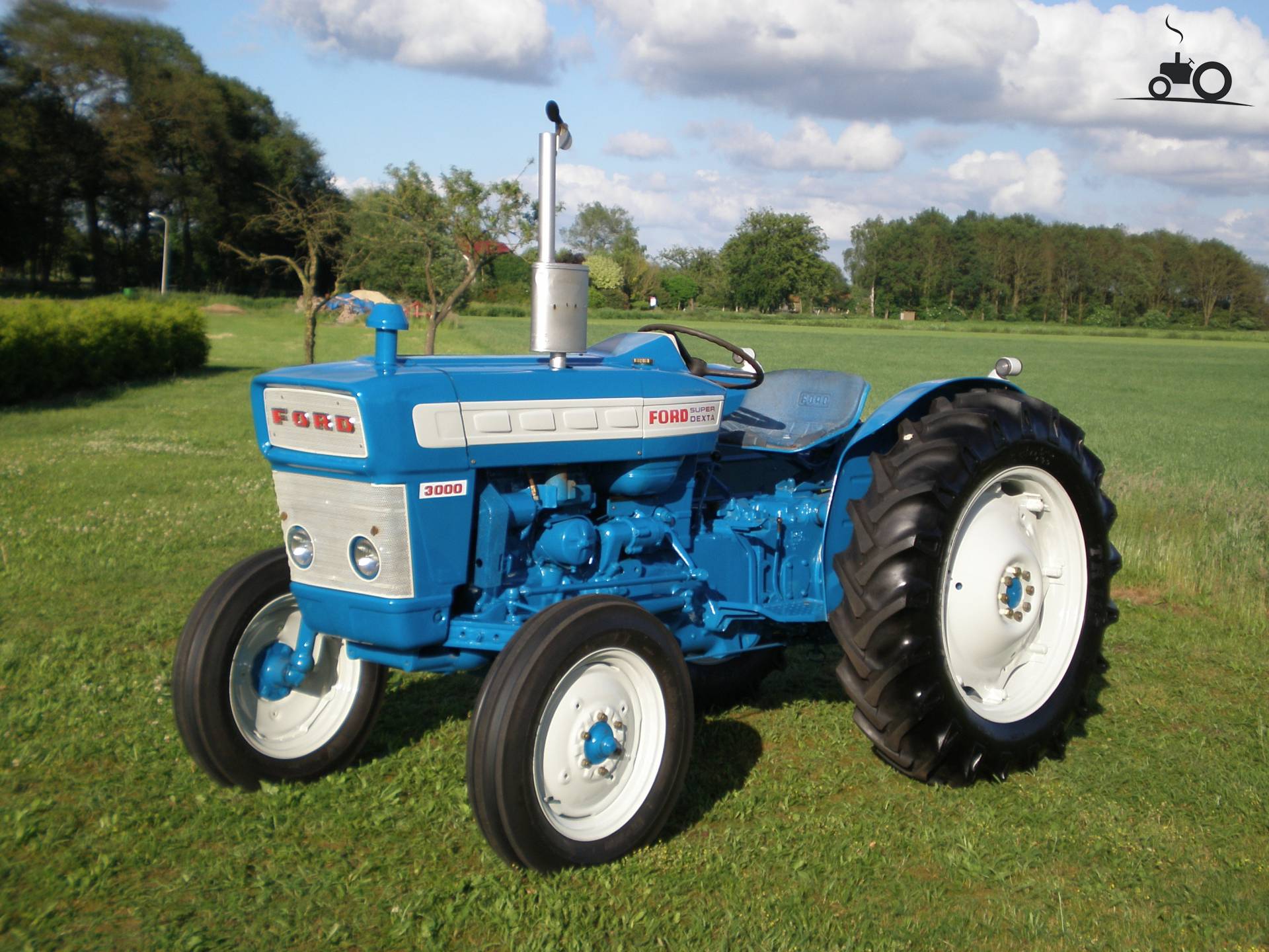 3000 Ford tractors