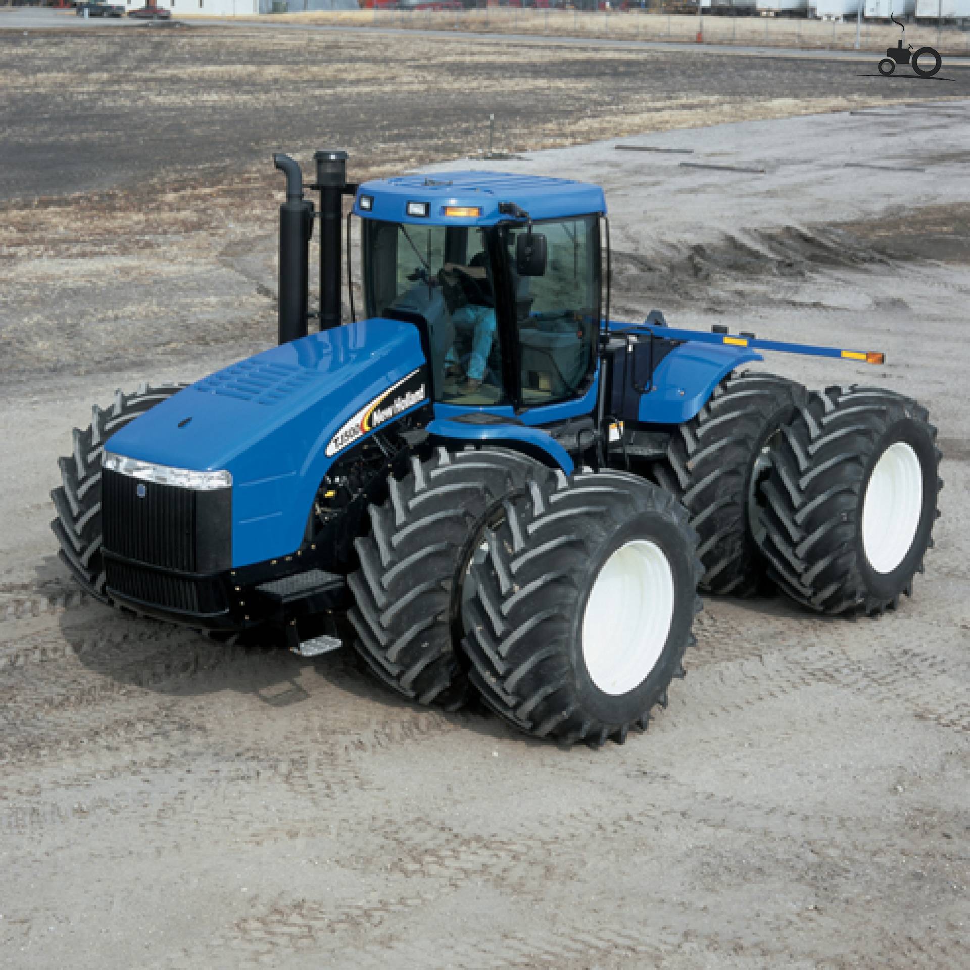 http://pictures.tractorfan.nl/groot/n/new-holland/8775-tj-500-new-holland.jpg